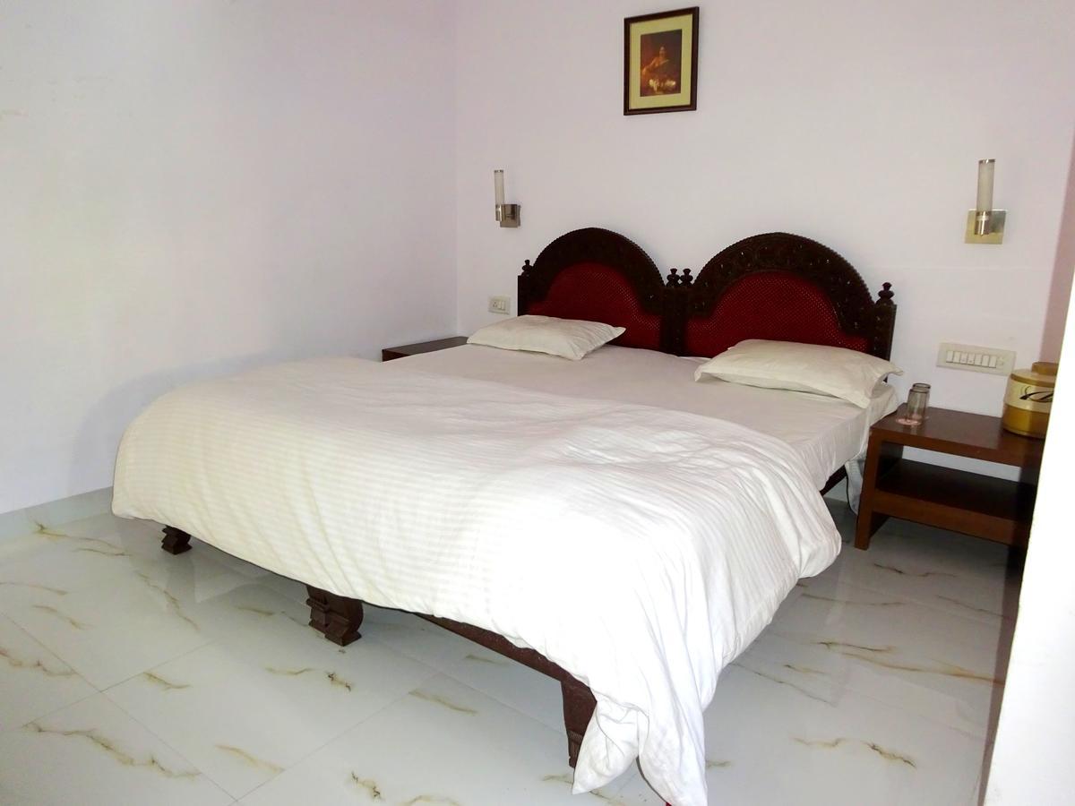 Hotel Utsav Nāthdwāra 外观 照片
